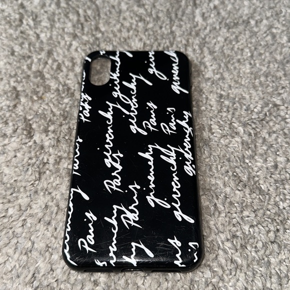 Givenchy iPhone case - Picture 2 of 6